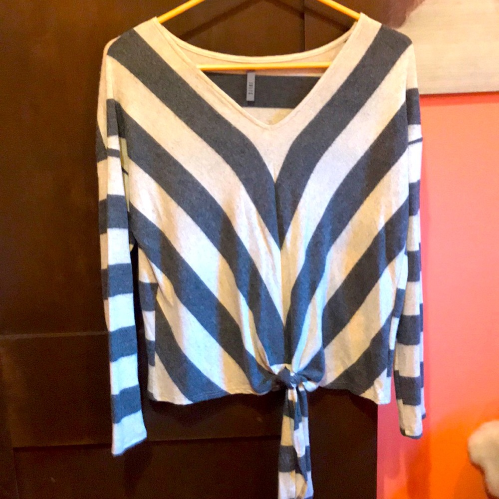 Women’s long sleeve shirt